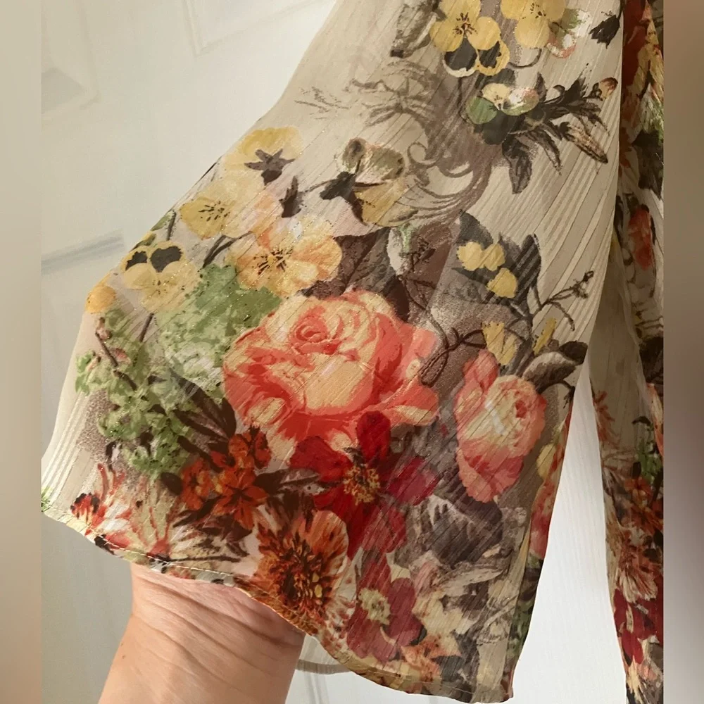 Floral V-Neck Layered Blouse - Picture 3 of 8